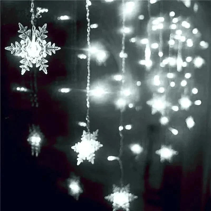 Cortina de Luzes LED Floco de Neve – Magia Natalina em Cada Detalhe
